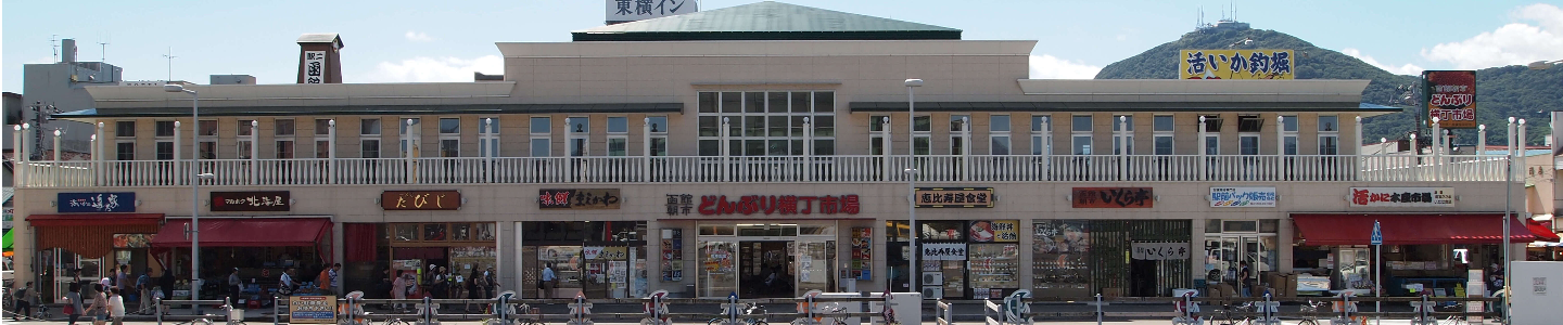 点字ブロックなし点字案内なし音声案内なし