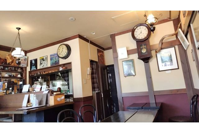 鴻臚館の店内写真